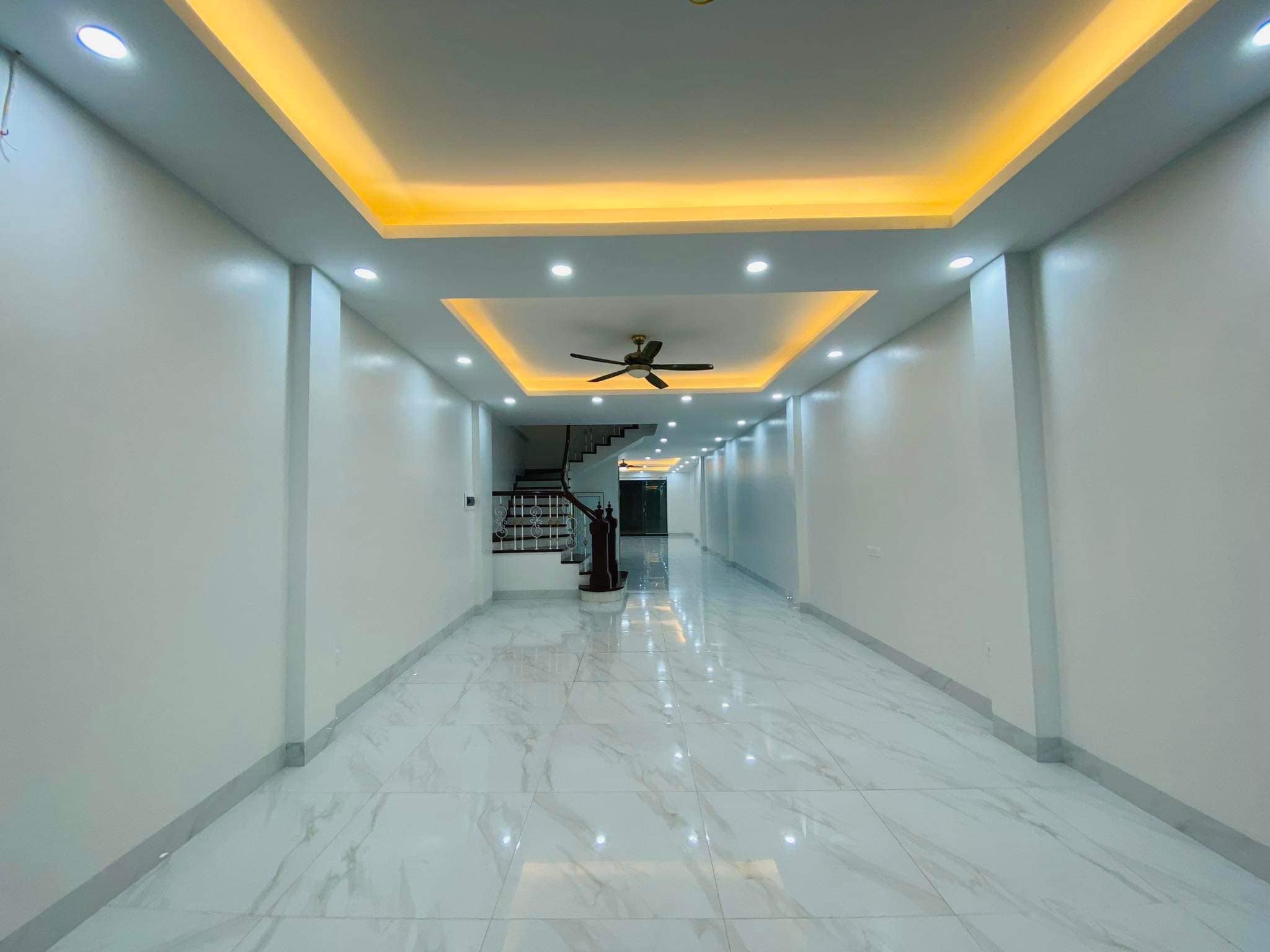 HAI BÀ TRƯNG - TOÀ NHÀ 6 TẦNG THANG MÁY MỚI TINH – ĐƯỜNG Ô TÔ TRÁNH - KINH DOANH