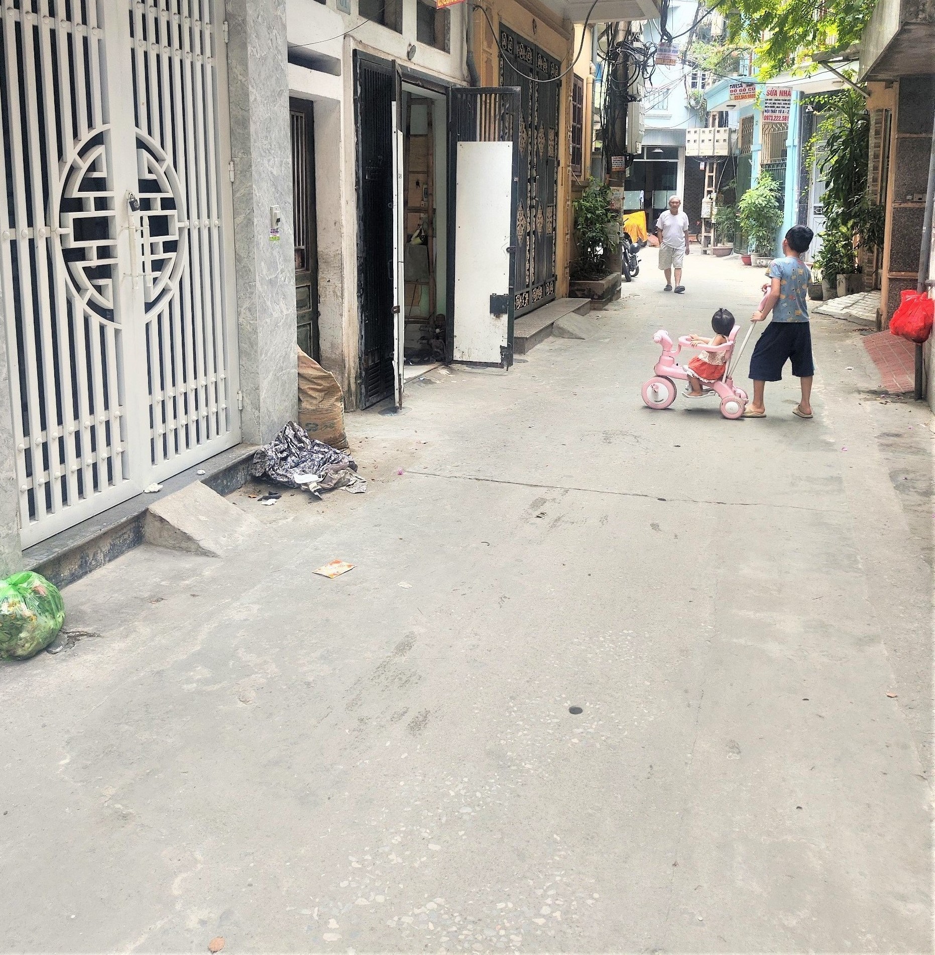 Bán nhà Thụy Khuê, Tây Hồ, dt 52m, lô góc, vài bước ra phố, nhà đẹp đón Tết. Giá 5.8 tỷ