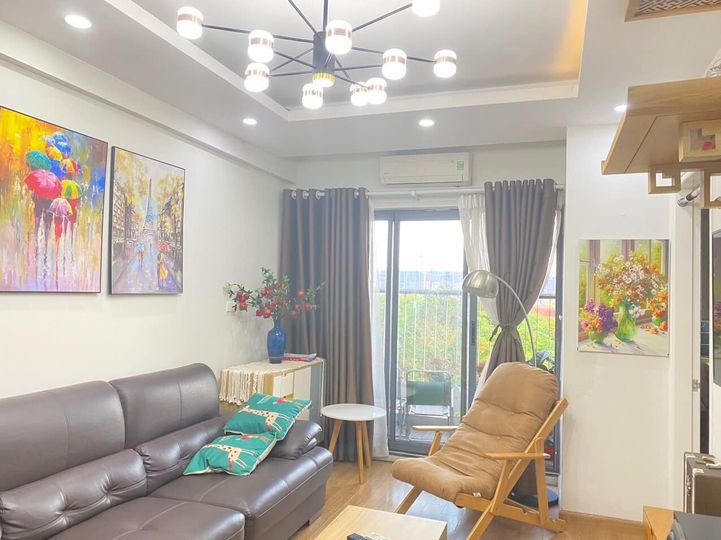 Chính chủ bán căn 2 ngủ 57,6m2 tòa CT3 HUD3 Linh Đàm. Nhà đẹp sổ đỏ chính chủ.
