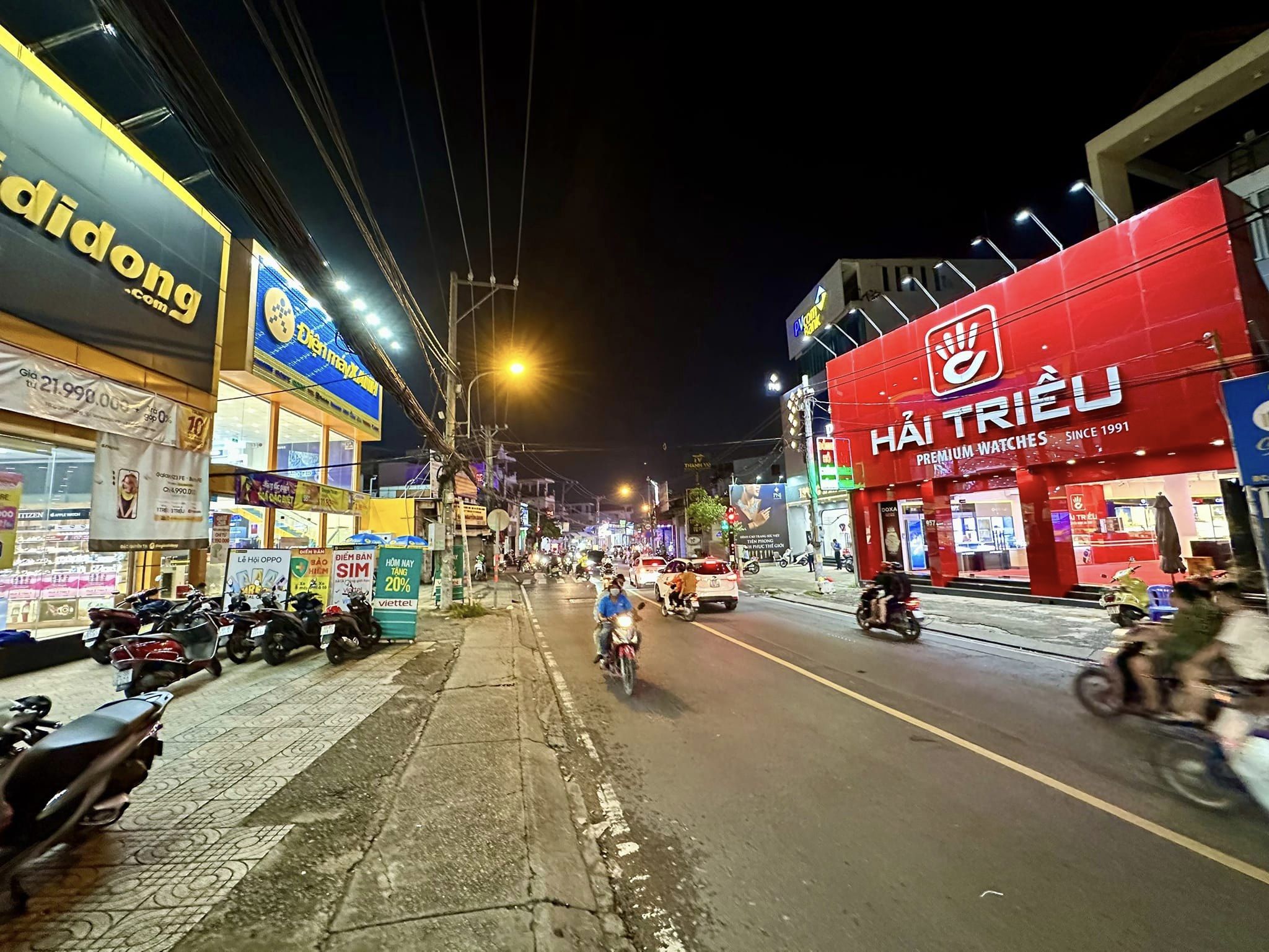 Bán nhà riêng Linh Xuân Giá Nhỉnh 4 Tỷ, DT 77m2, 3 Tầng, HXH, Sổ Hồng Riêng, Công chứng ngay,