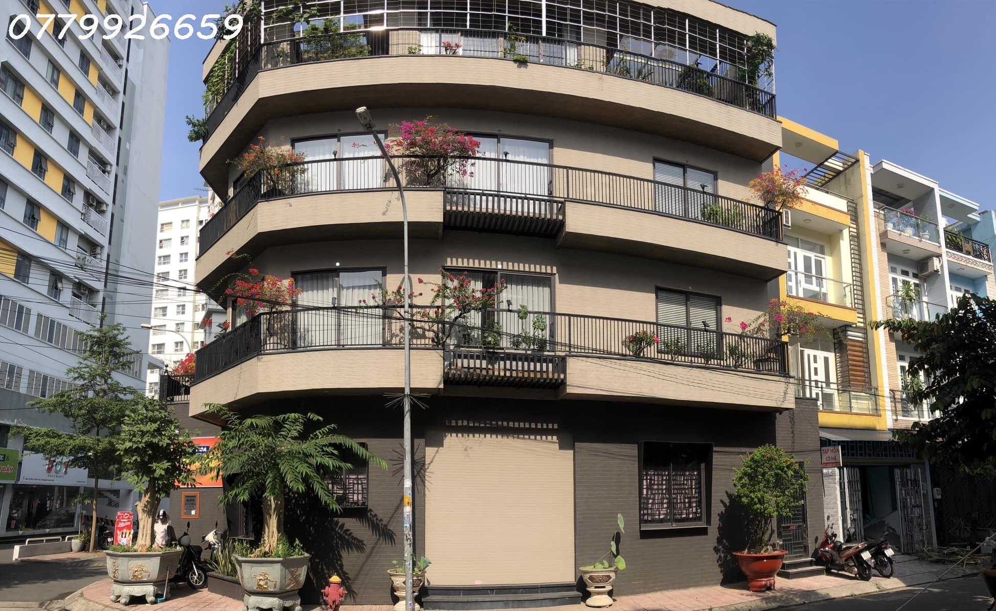 BIỆT THỰ CĂN GÓC ỐP GỖ ĐỎ FULL NHÀ . 2 MẶT TIỀN 8M VÀ 12M .