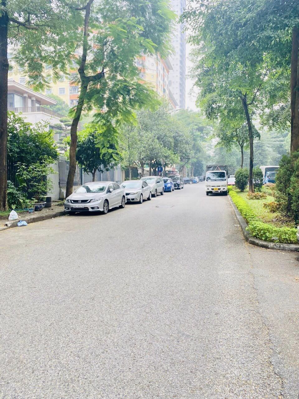 Siêu Phẩm, Biệt Thự Bán đảo Linh Đàm, Quận Hoàng Mai, 254m x 5T, Giá 78 tỷ.