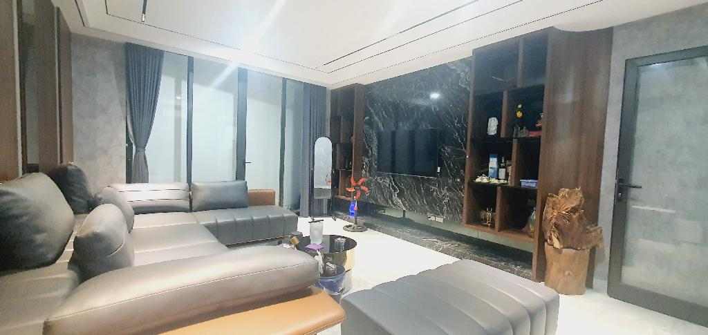 NHÀ MỚI LẠC LONG QUÂN ,TÂY HỒ ,NHÀ 7 TẦNG THANG MÁY , GIÁ 18 TỶ