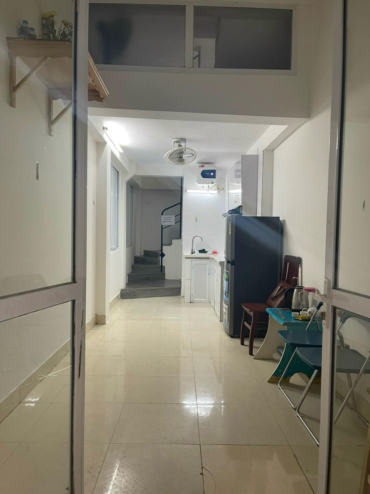 Chỉ 3 tỷ có ngay nhà 30m2, lô góc Trường Chinh Đống Đa về ở luôn đón Tết, ngõ trước nhà hơn 2m SH quay đầu.