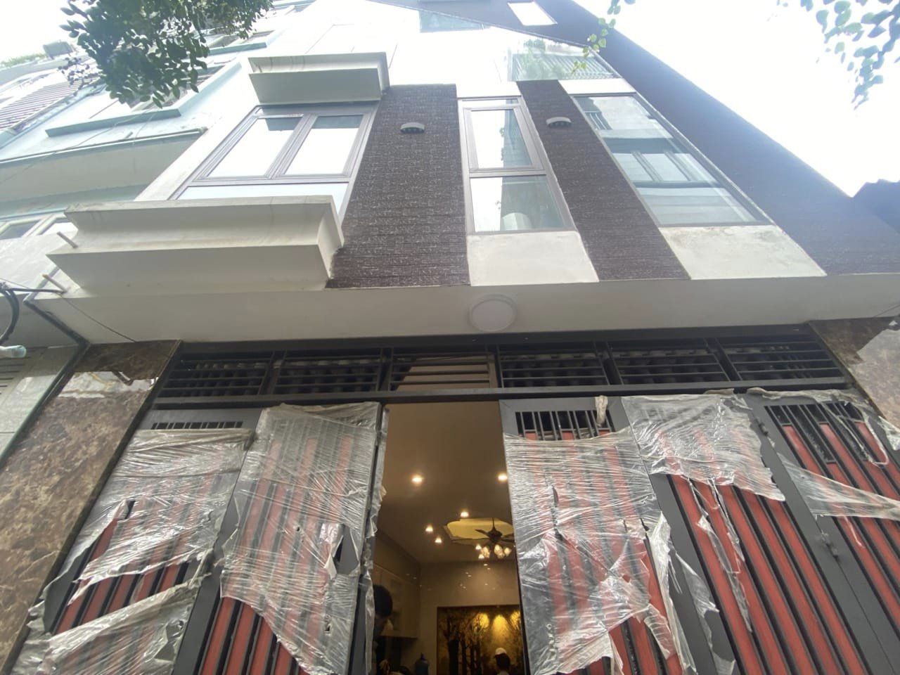 NHÀ ĐEP,NGÕ 23 XUÂN LA, TÂY HỒ- THANG MÁY: 35M X6T, MT 5M, GIÁ 6,9 TỶ