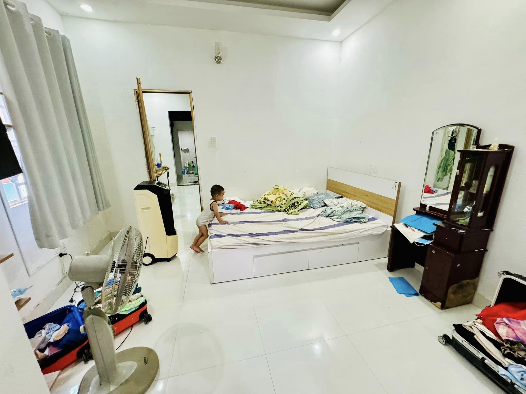 NHÀ 2 TẦNG 41M2 Ở NGUYỄN VĂN CÔNG - P3 - GÒ VẤP - GIÁ CHỈ NHỈNH 3 TỶ. TẶNG FULL NỘI THẤT.