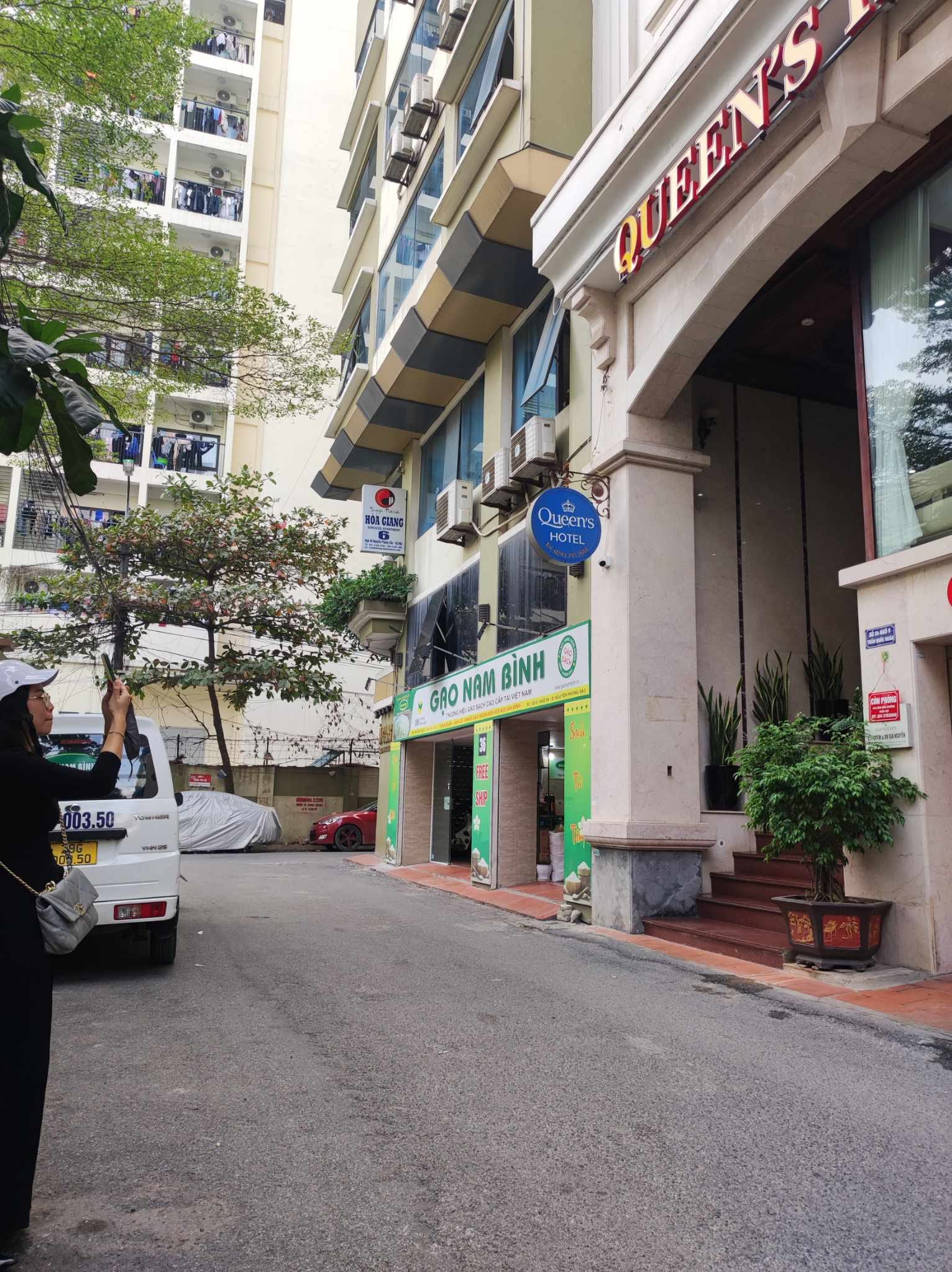 ⭐HIẾM-Bán khách sạn 3 Sao Phố Trần Quốc Hoàn 124m2/ 9 Tầng/ MT 8.1m - 42.6 Tỷ⭐