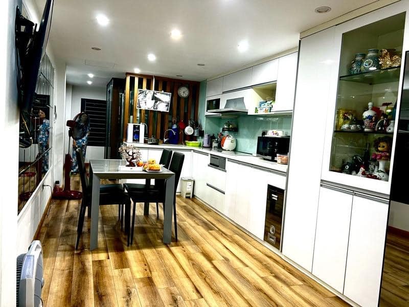 Phân lô Vip Trần Quý kiên 60m - 12 tỷ , vỉa hè to