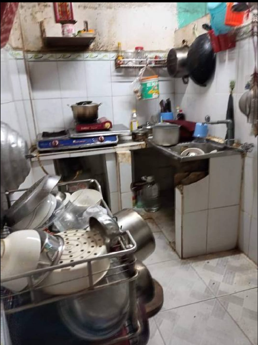 NHÀ HẺM 3 THÁNG 2 NỞ HẬU - CHỦ CHUẨN BỊ ĐỔ VÀO 0.5 TỶ ĐỂ NÂNG CẤP NHÀ