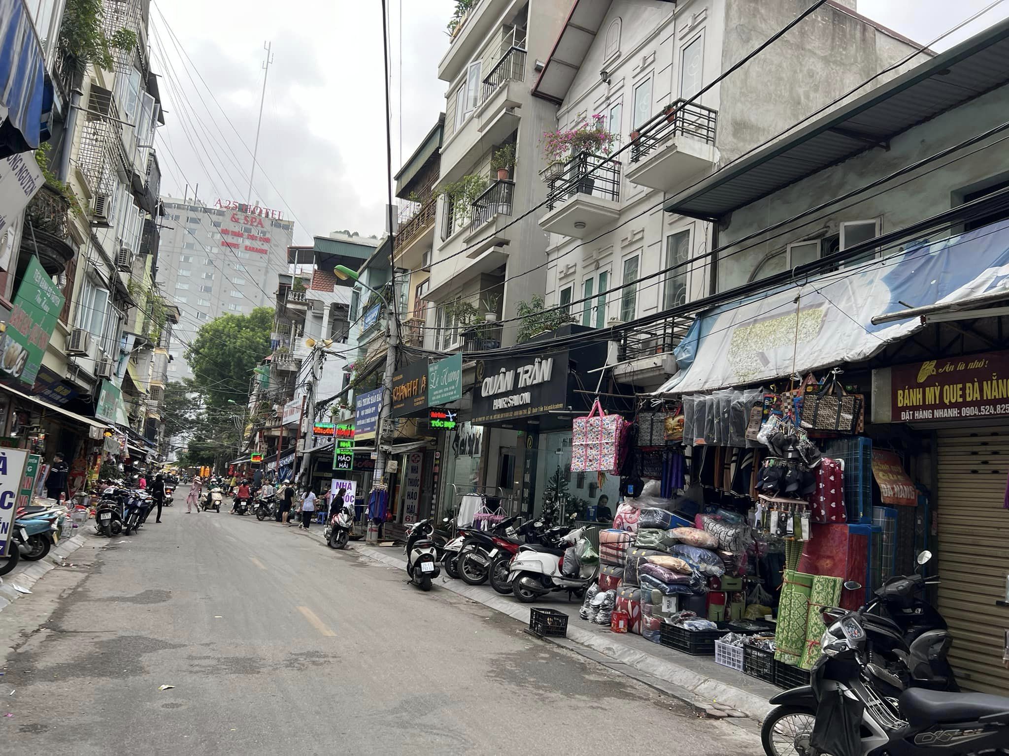 BÁN ĐẤT- TẶNG NHÀ 4 T CŨ - PHỐ CHỢ NAM DƯ HOÀNG MAI KINH DOANH TẤP LẬP MỞ CỬA LÀ TIỀN CHẢY VÀO , 109 M2 GIÁ- 9,4 TỶ,