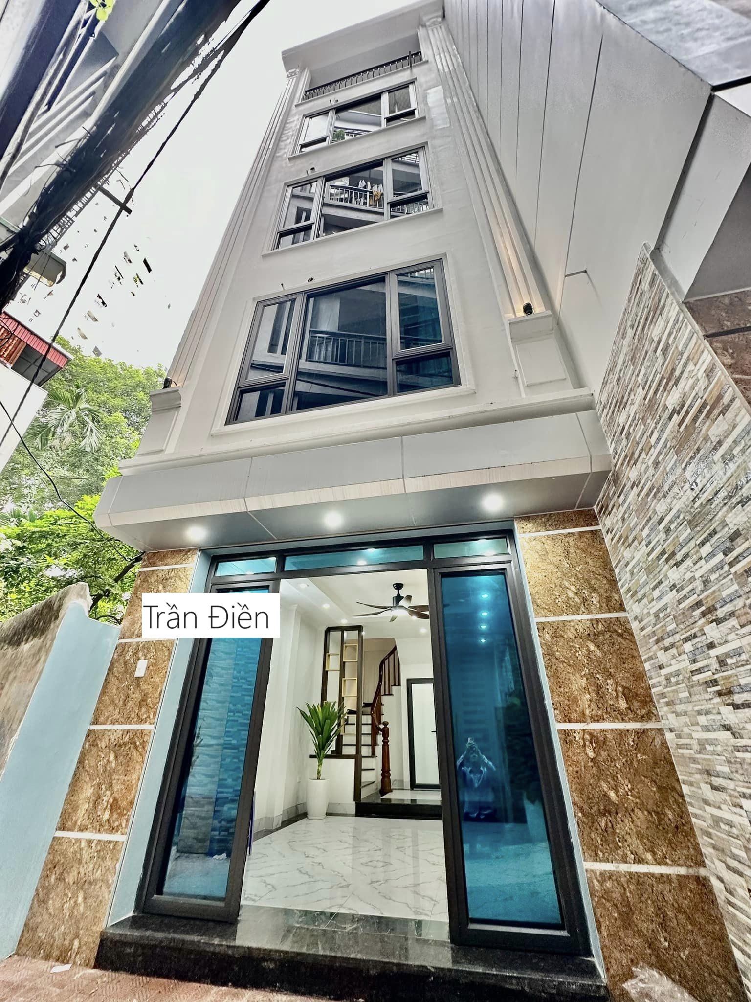 Bán nhà Trịnh Đình Cửu, hàng xóm KDT Định Công, cách ô tô 10m, 40m x 6T, giá nhỉnh 6 tỷ.