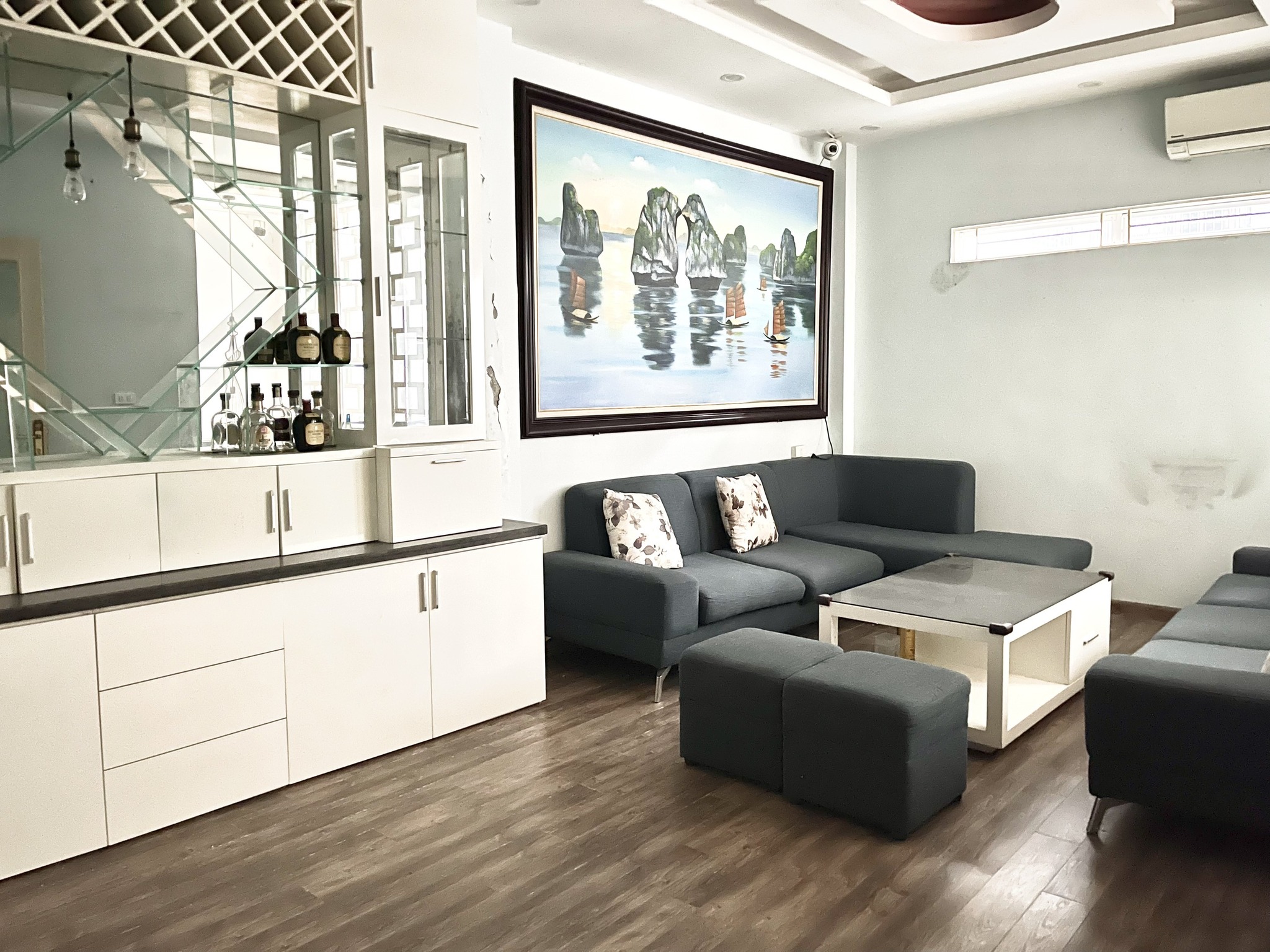 Bán nhà phân lô Ngõ 8 Gốc Đề Hai Bà Trưng 40m2x5 tầng ở ngay đón Tết, kinh doanh chỉ 4.4 tỷ.