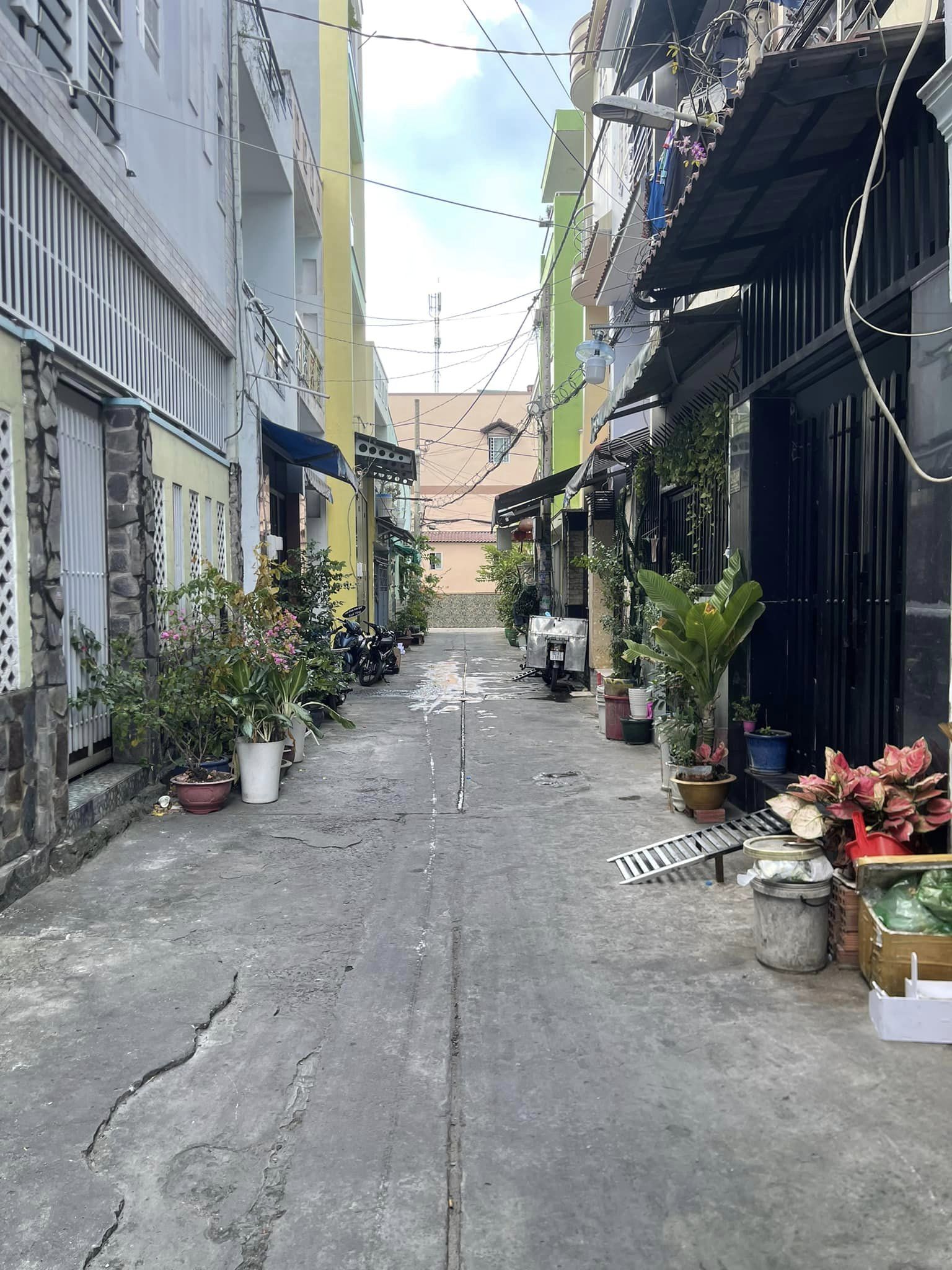 BÌNH TÂN - HẺM 4M THÔNG - NHỈNH 3 TỶ