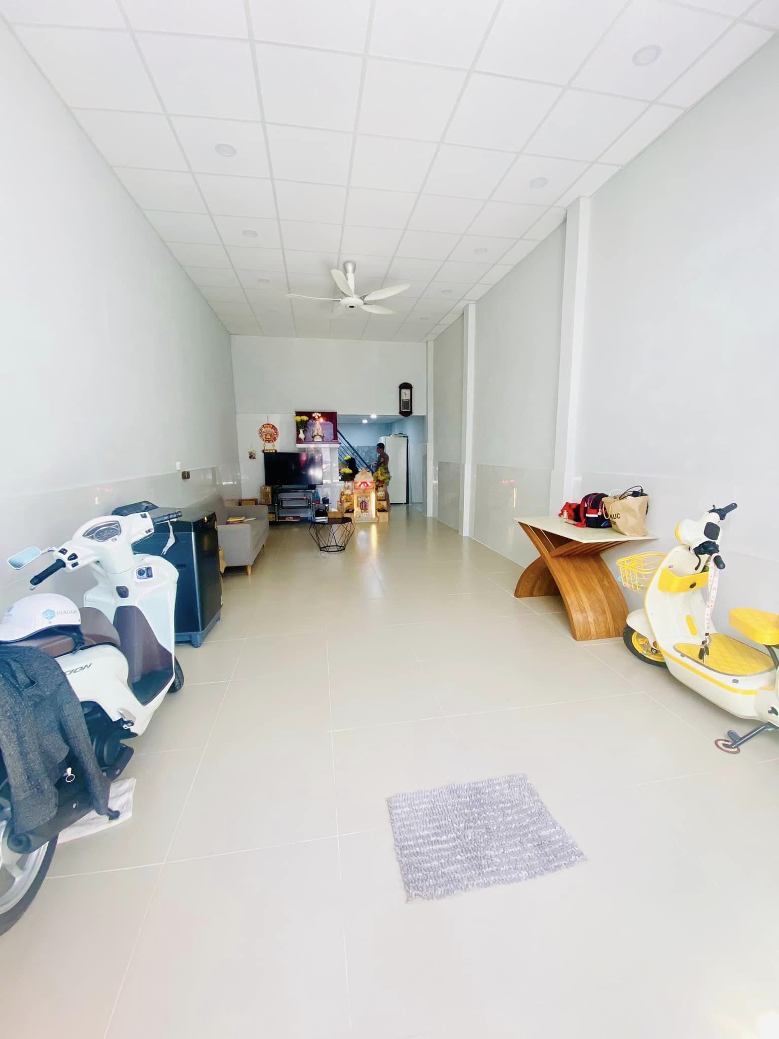 TÂN PHÚ - CHÍNH CHỦ BÁN ĐẤT TẶNG NHÀ - HẺM NHỰA 10M - 73M2 - NHỈNH 6 TỶ