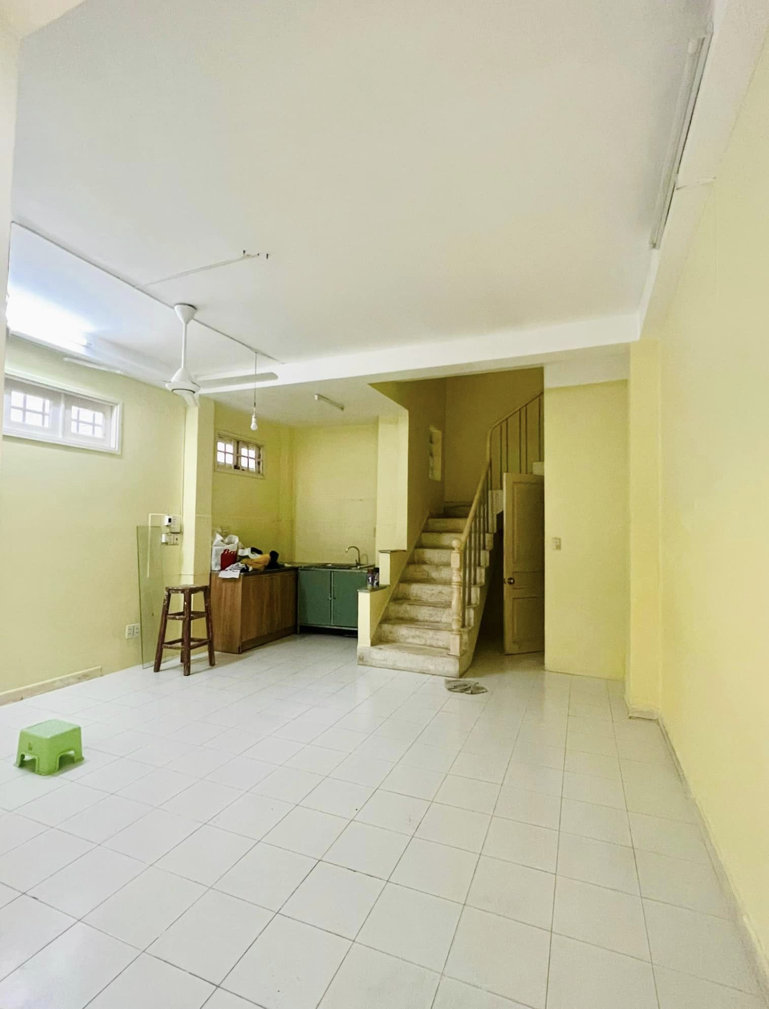 Phú Nhuận.Đoàn Thị Điểm 35M2, (4.7 X 8.5) 7 tỷ, HẺM XE HƠI. 4 tầng