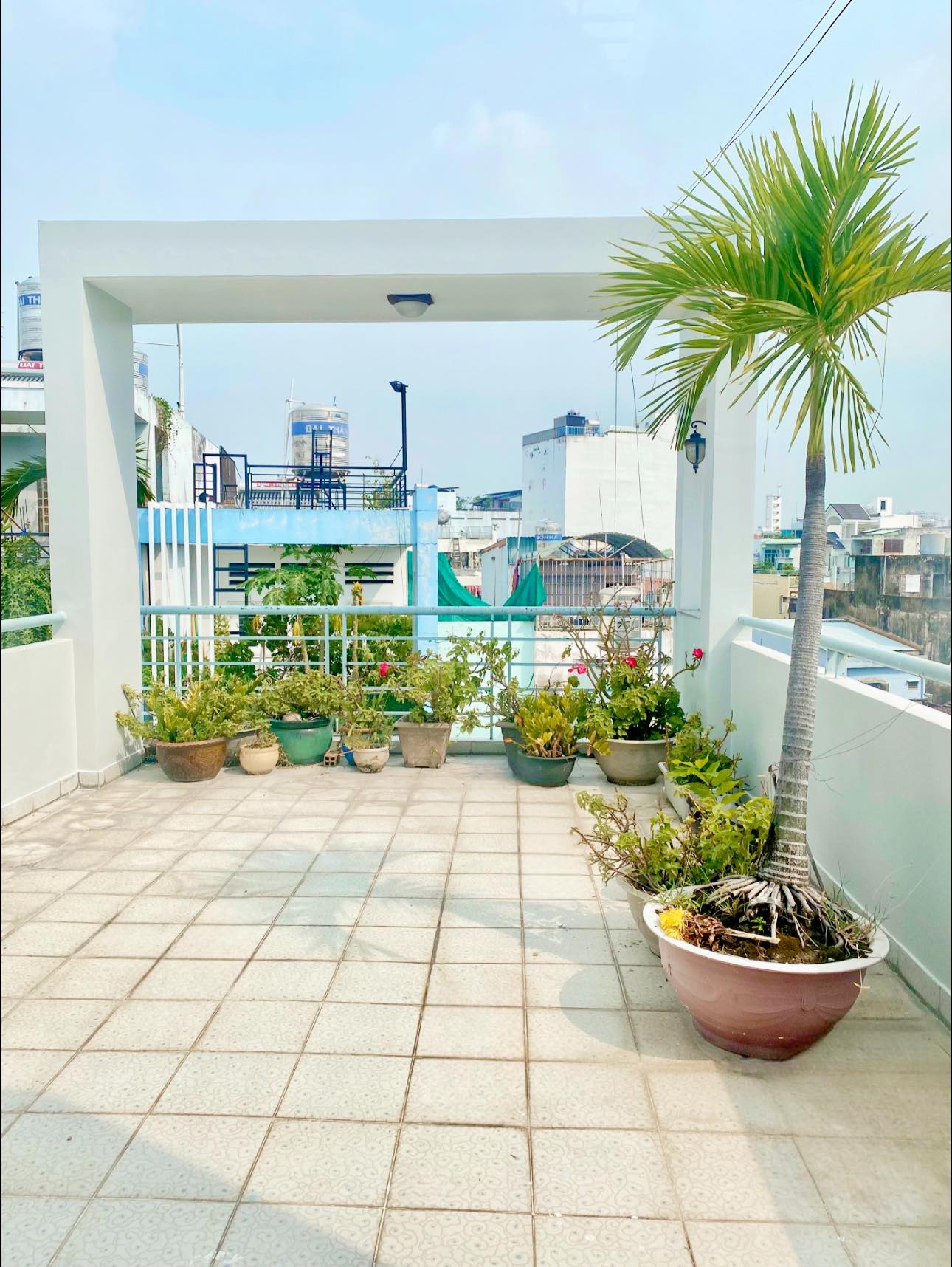 TÂN PHÚ - KHU VIP VƯỜN LÀI - TRUNG TÂM TÂN PHÚ - HẺM ĐẸP XE TẢI THÔNG TỨ TUNG - GẦN MẶT TIỀN - NHÀ 5 TẦNG ĐẸP - 70M2 -