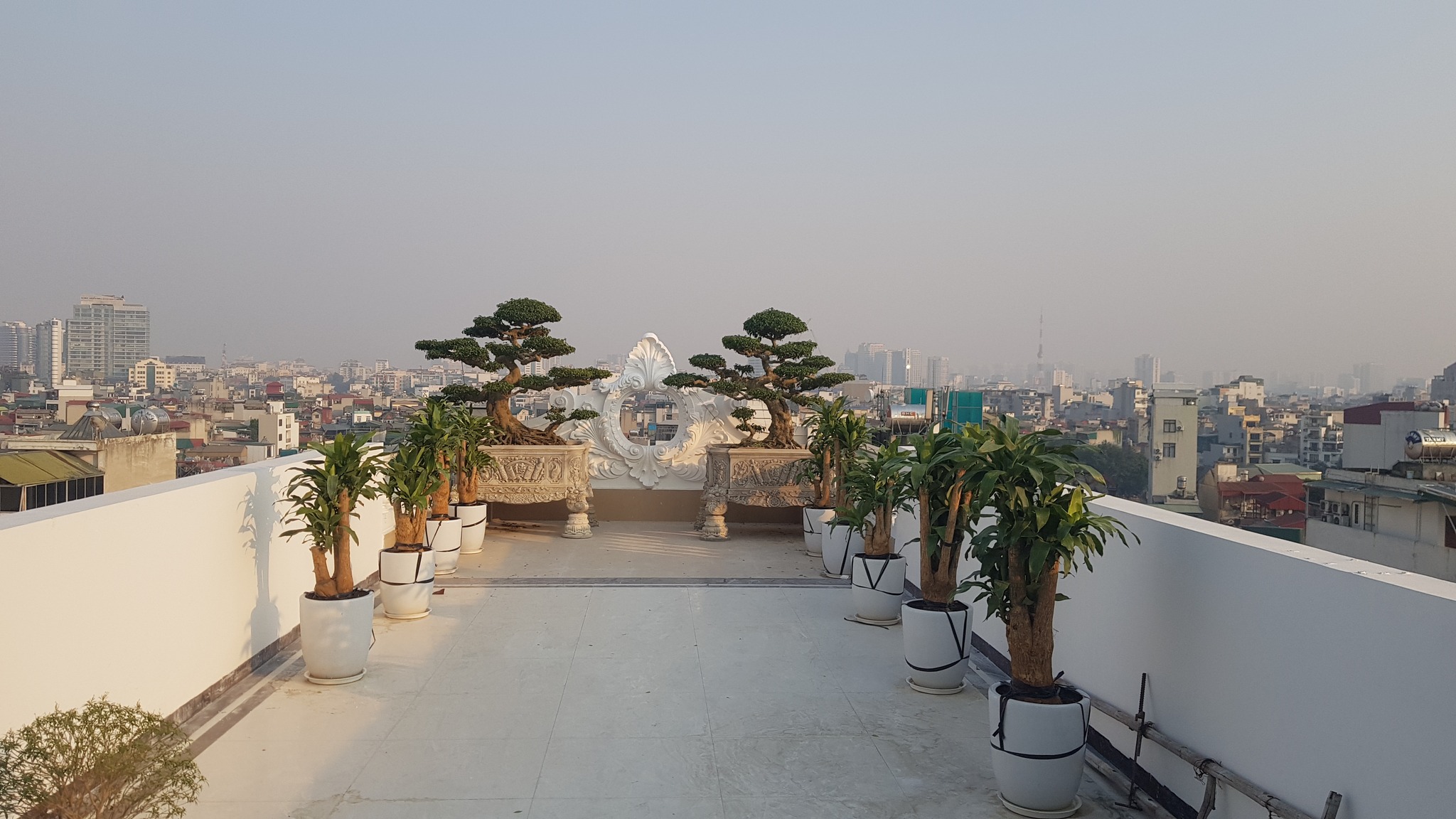 Tòa VP Tân Cổ Điển Ô CHỢ DỪA 140M2 9 Tầng MT 6M 90 Tỷ-Nội thất châu âu PENHOUSE