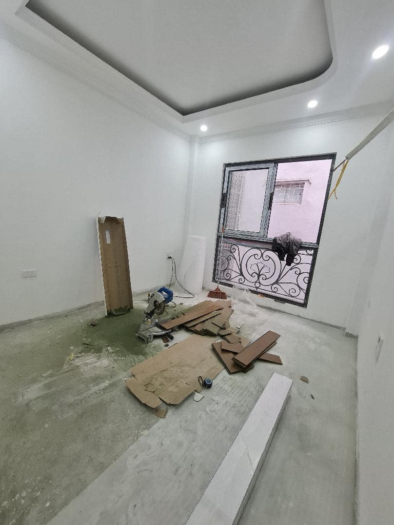 -PHÁO ĐÀI LÁNG-NGUYỄN CHÍ THANH-ĐƯỜNG LÁNG -35m-5 tầng- gi,á chỉ 5,98 tỷ