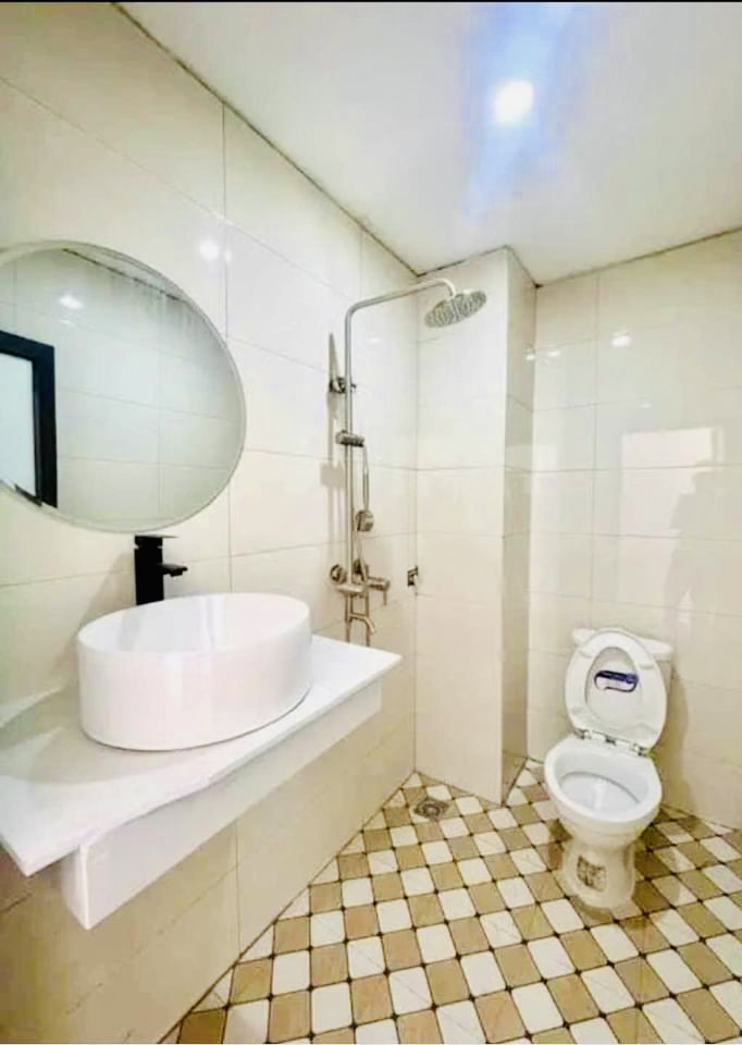 NHÀ HỮU HƯNG DÂN XÂY TO ĐẸP HIỆN ĐẠI 50M RA ÔTÔ