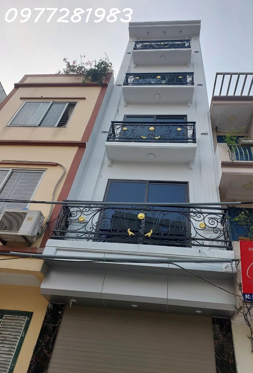 Hà chào nhà mới Cạnh KĐT Royal park gara, kinh doanh, giá 4.x tỷ