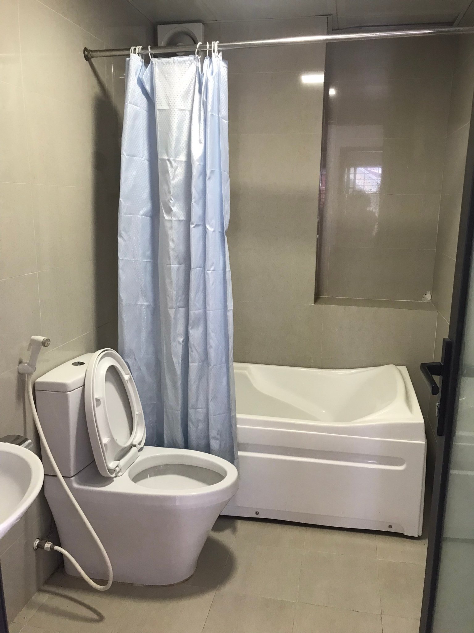 Cho thuê Căn hộ Apartment tại ngõ 193 Trích Sài, Bưởi, Tây Hồ. View hồ bất tận. Chỉ 7tr