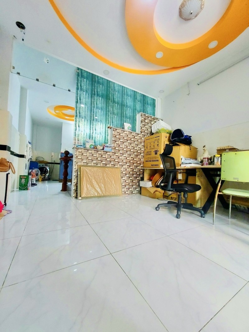 Bán nhà Hồng Bàng, Quận 11, 40m2, nở hậu, 3PN, chỉ 4 tỷ nhỉnh