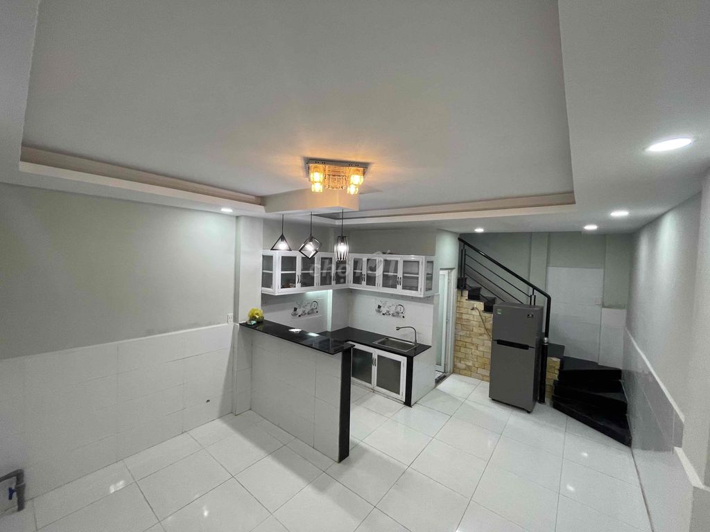 **Bán nhà ** hẻm 489/ Huỳnh Văn Bánh, Phường 13, Phú Nhuận