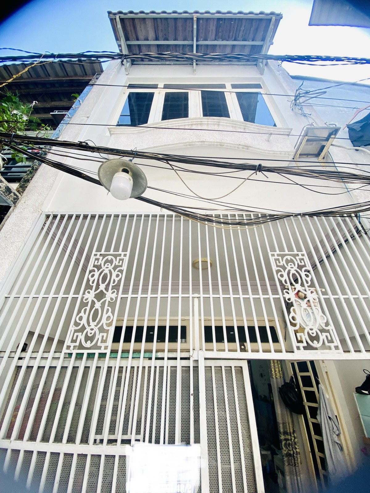 NHĨNH 2 TỶ, 3 TẦNG SHR 3 X 10 QUANG TRUNG, GÒ VẤP