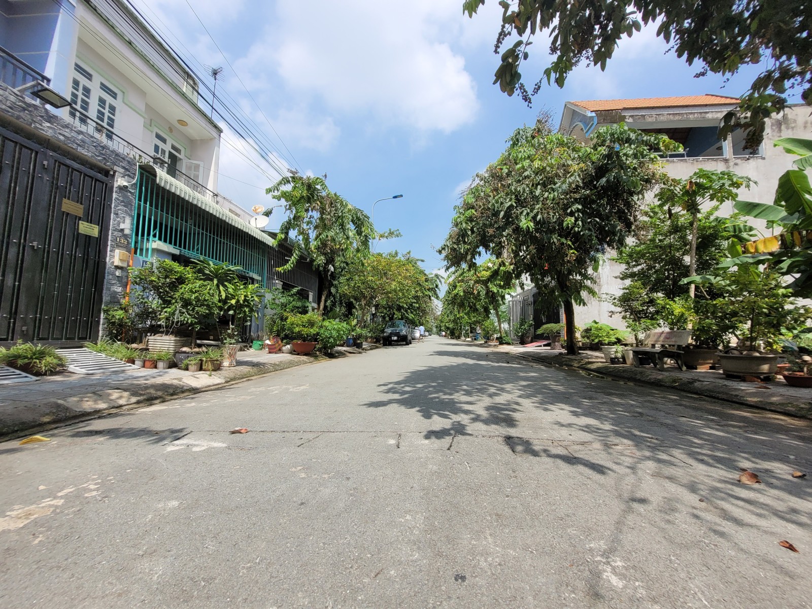 Bán nhà KDC Long Sơn, Long Bình, Thủ Đức, DT 115m2, đường ô tô tránh nhau, giá chỉ hơn 5 tỷ.