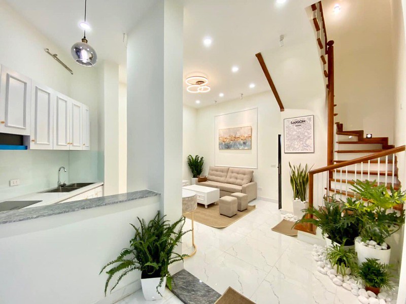 Nhà Bán rẻ Hẻm Xe Hơi , CMT8 Phường 13, Quận 10, 42m2, nhính 5,3 tỷ có ngay căn nhà 3 tầng