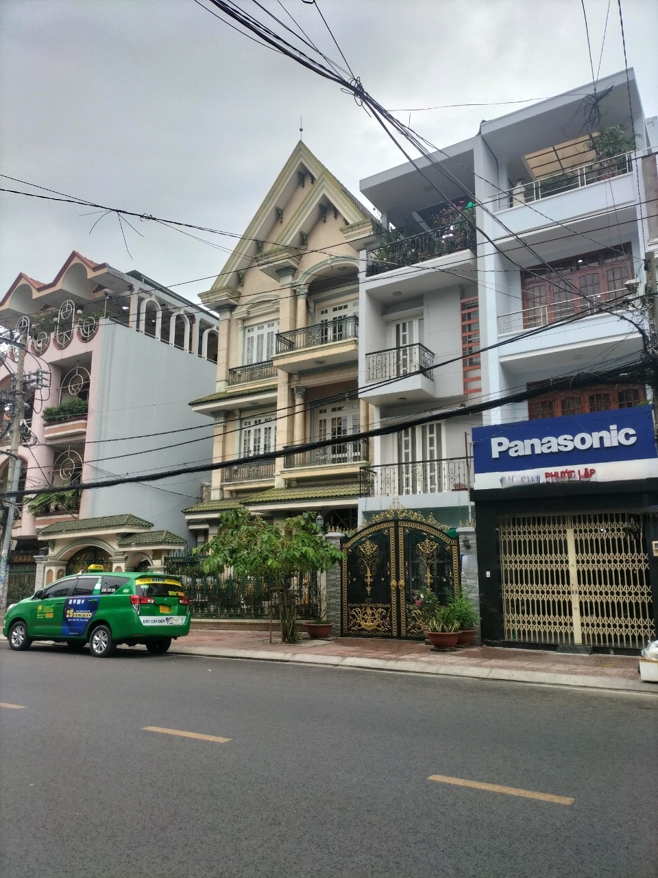 BIỆT THỰ 3 TẦNG,MẶT TIỀN ĐƯỜNG 26 ,P.10,QUẬN 6(230M2-12x19) 47 TỶ TL(NGAY METRO BÌNH PHÚ)