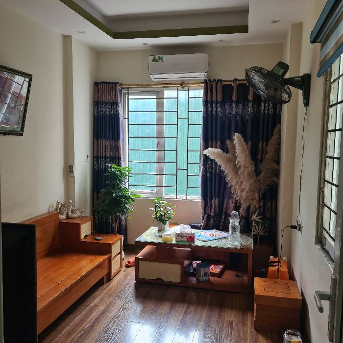 Bán nhà Thanh Lân, Hoàng Mai, lô góc, ngõ thông ô tô tránh, kinh doanh 36 m2, 4 tỷ 500