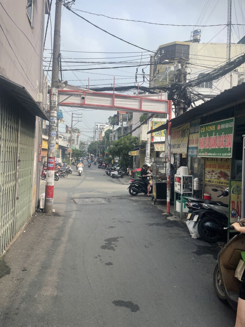 MT ĐƯỜNG SỐ 4 - P11- GÒ VẤP. 32M2 ( 4 x 8.2 ) NHÀ 2 TẦNG - CHỈ CÓ 2 TỶ 55. SỔ HỒNG RIÊNG.