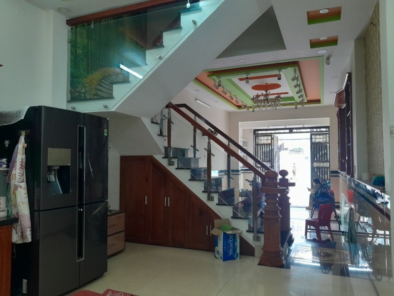 Mặt tiền Nguyễn Trọng Tuyển, Tân Bình, 38m2, 4PN, rất đẹp, chỉ 6 tỷ nhỉnh