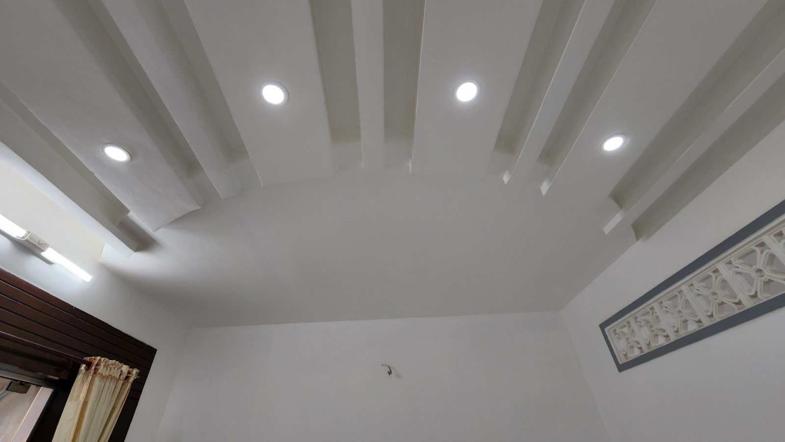 NHĨNH 3 TỶ, NGAY CẠNH EMART 4 X 13 ĐỖ THÚC TỊNH, GÒ VẤP