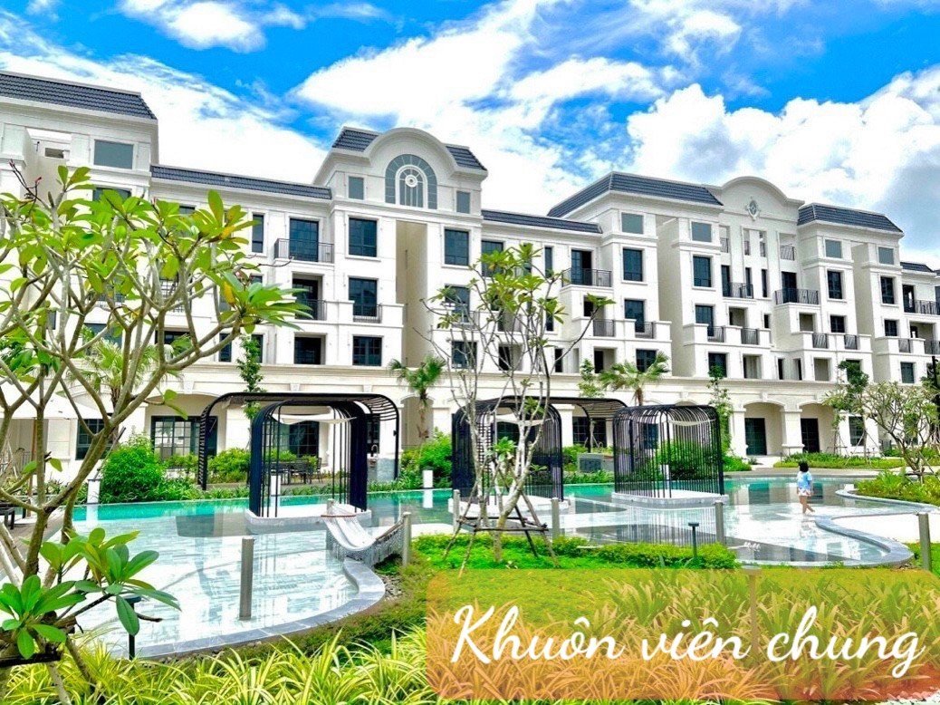 Bán Lỗ Căn Hộ 2PN Swan Bay Zone 6, Tầng Cao view sông, view sân golf, bao gồm nội thất cơ bản