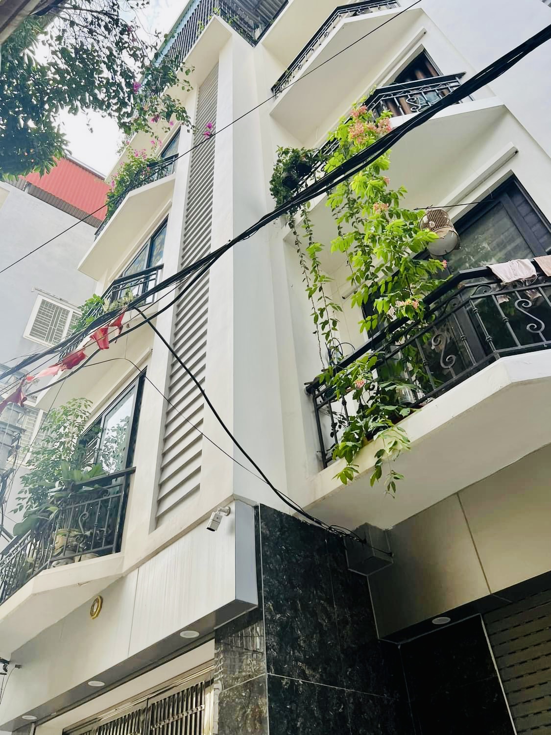 NHÀ ĐẸP TÂY MỖ NGÕ TO THOÁNG ÔTÔ ĐỖ CỬA VÀO NHÀ