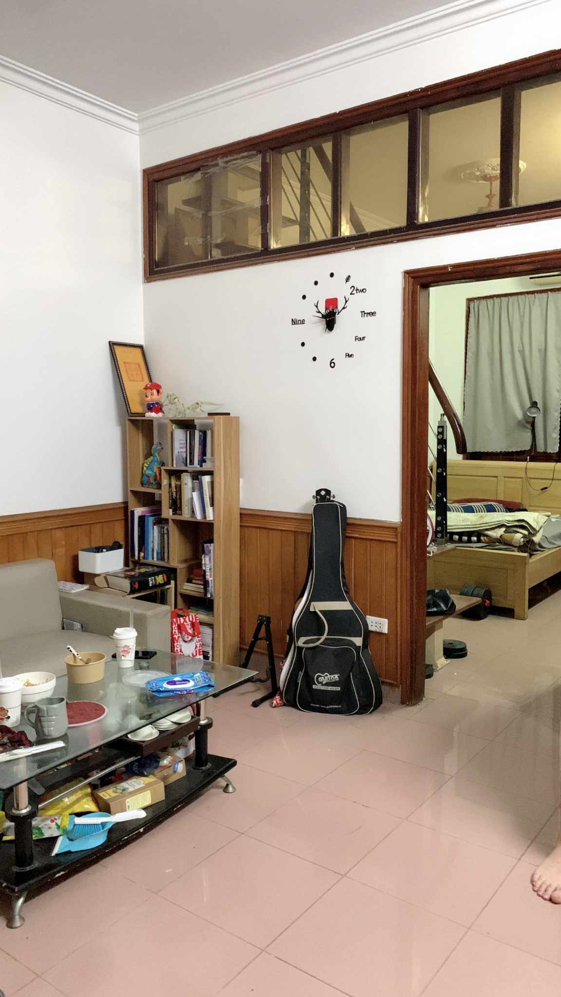 Bán gấp Tập thể Hoàng Quốc Việt 3PN, 78m2, ô tô đỗ cầu thang, mới đẹp, 1.9 tỷ