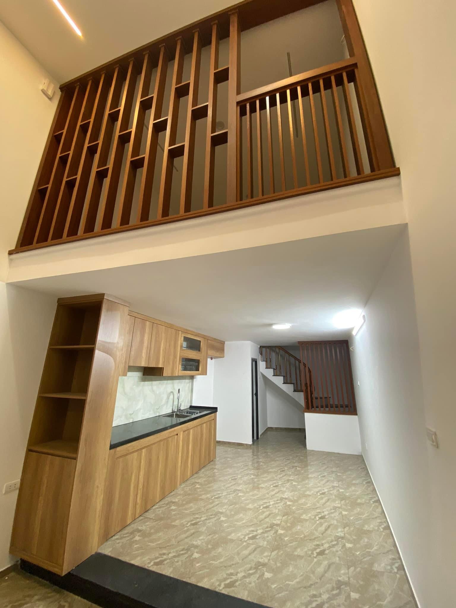 BÁN NHÀ NGÕ 64 ĐÔNG THIÊN VĨNH HƯNG QUẬN HOÀNG MAI - 31M 5 TẦNG MT 3.1M - MẶT NGÕ THÔNG BA GÁC TRÁNH NHÀ ĐẸP Ở SƯỚNG