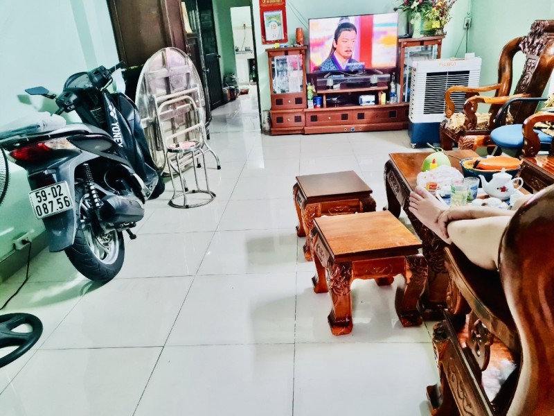 Bán nhà HXH sát Nguyễn Tiểu La, Quận 10, 5x12, cực ngon, chỉ 9 tỷ xíu