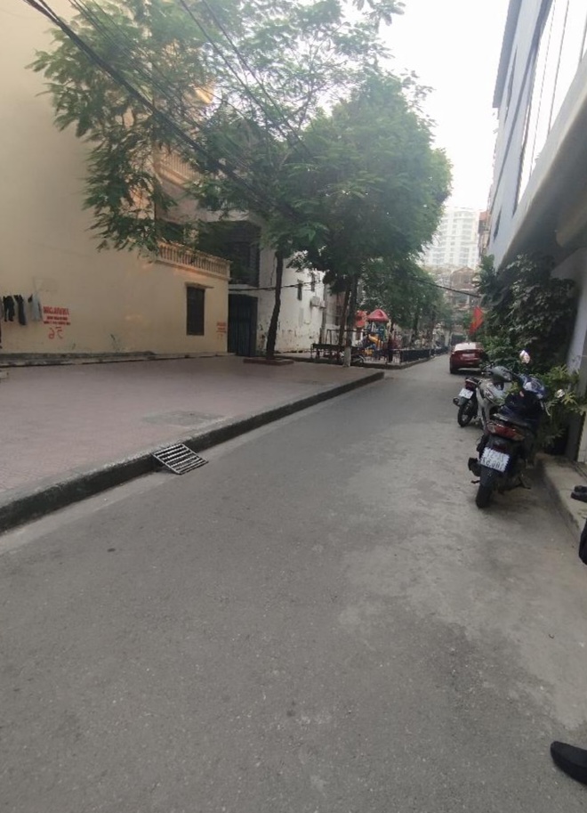 NHÀ PHÂN LÔ – HOA BẰNG PHỐ - Ô TÔ QUA NHÀ – DÂN TRÍ CAO – AN NINH TỐT – 49.5M2, 7.4 TỶ