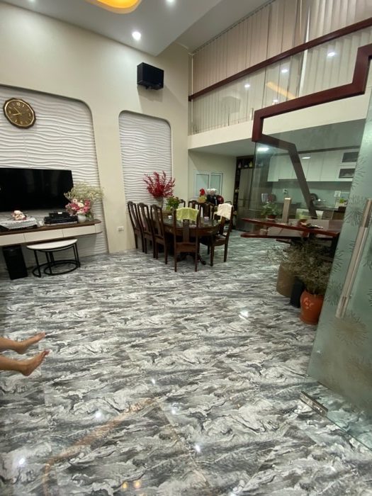 Nhà đẹp phố Tạ Quang Bửu 65M2, 3T, MT8M lô góc 3 thoáng ô tô 7 chỗ thông giá cực tốt