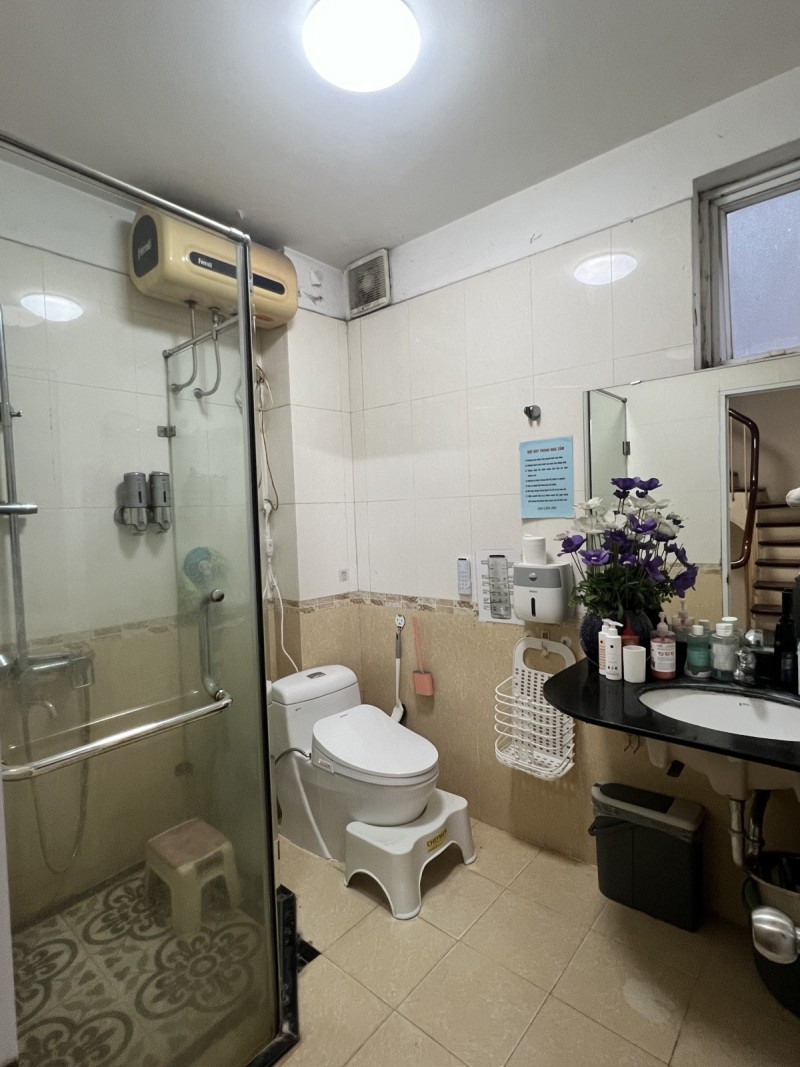 Bán nhà khu Văn Miếu 37m2 x 5 tầng, mt 4m, oto đỗ cửa, 4.8 tỷ