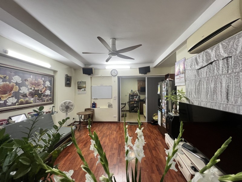 Bán nhà phân lô Chùa Bộc 31m2 x 4 tầng, mt 4.5m, oto dừng đỗ, 4.8 tỷ