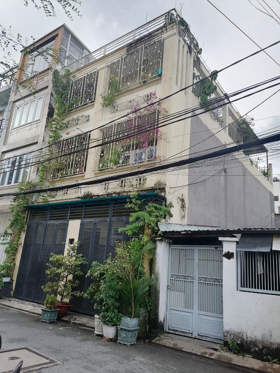 BÁN NHÀ PHỐ 2 LẦU MẶT TIỀN ĐƯỜNG 25A P. TÂN QUY QUẬN 7- Giá: 13.5 tỷ