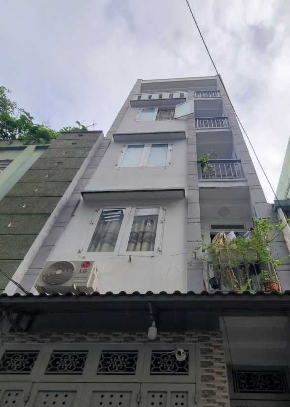 HXH Cách Mạng Tháng 8, Q10, 5 Tầng, Sát Mặt Tiền, KD Đỉnh, Nhỉnh 5 Tỷ