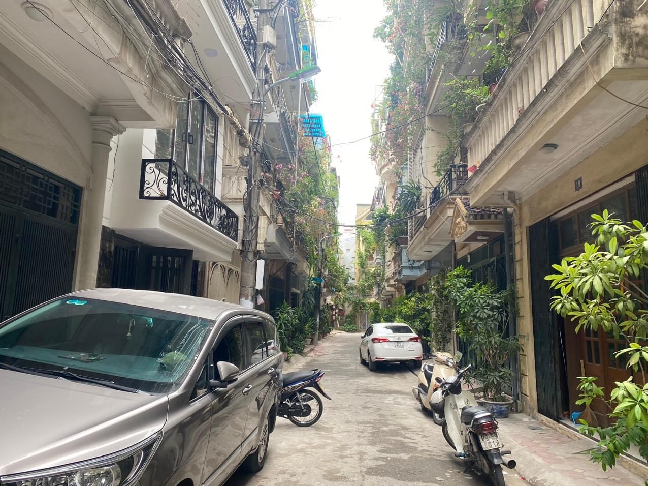 BÁN NHÀ PHÂN LÔ MINH KHAI QUẬN HAI BÀ TRƯNG - 60M 6 TẦNG MT 4M - VỈA HÈ OTO TRÁNH 2 MẶT NGÕ TRƯỚC SAU THANG MÁY