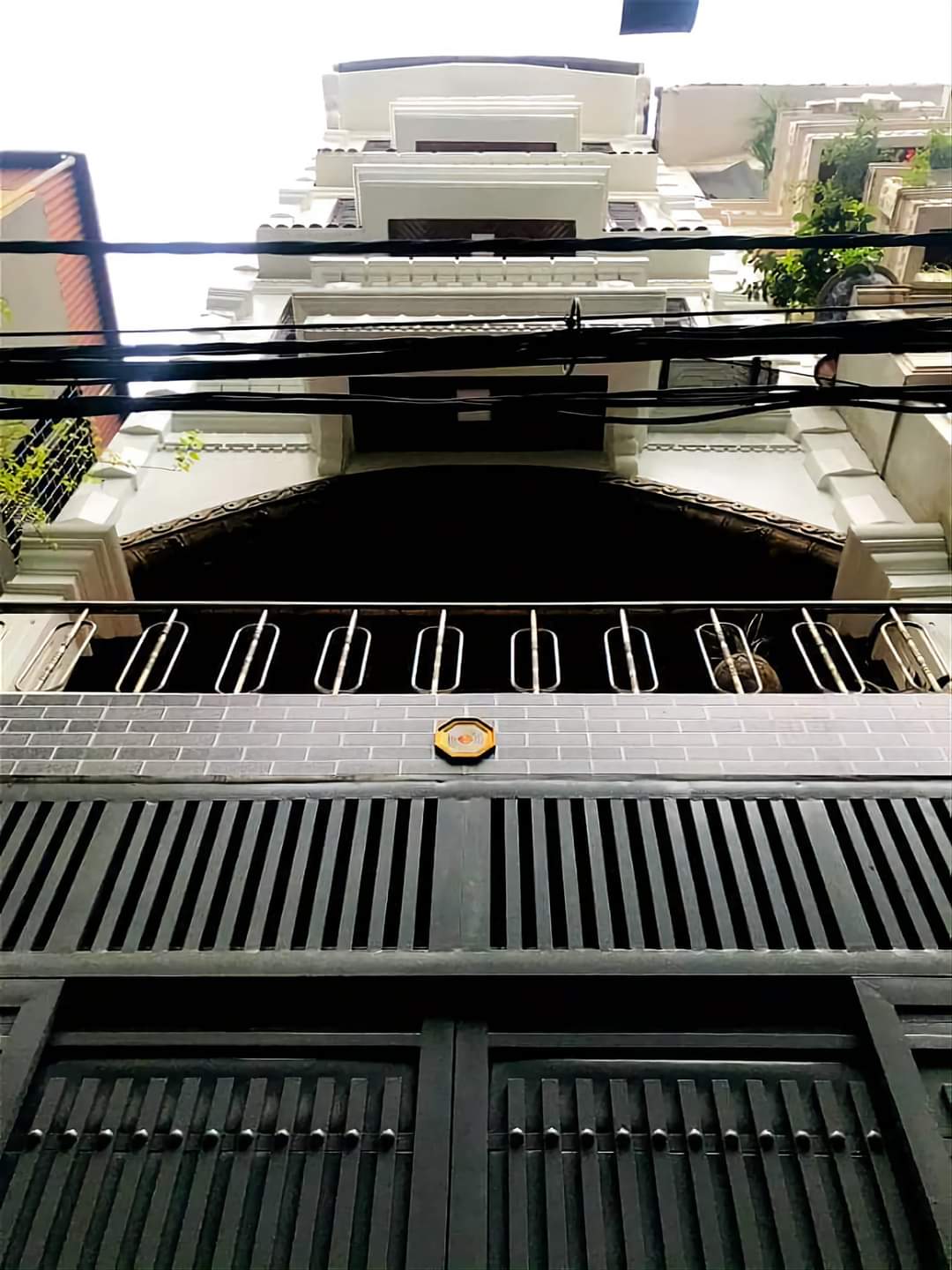 Bán gấp nhà Vạn Phúc Hà Đông , ô tô đỗ cửa, nhà thoáng sạch đẹp, 50m, 5t, mt 4,5m giá nhỉnh 5 tỷ.