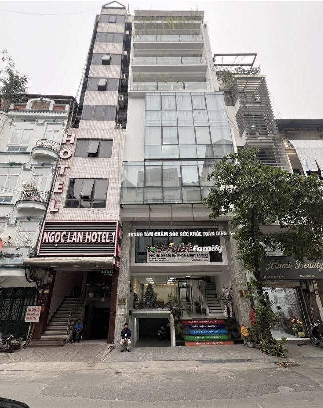 Bán toà văn phòng Hoàng Cầu 110m2, 10 tầng, cho thuê 210tr/ th, giá 70 tỷ