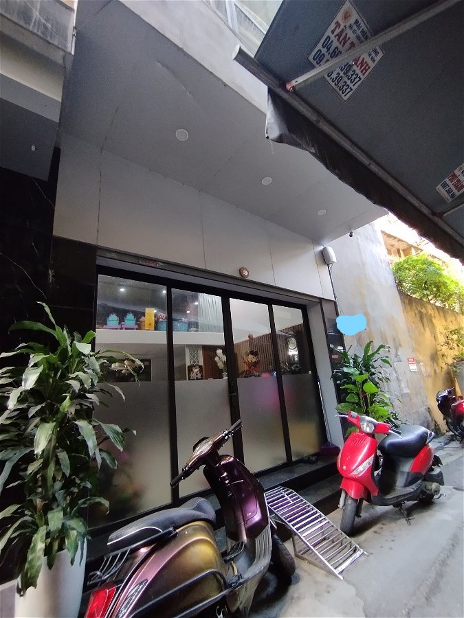 Bán nhà mặt phố cổ Cổng Đục Hoàn Kiếm 38m2x5tầng, vừa ở vừa kinh doanh chỉ 16.8 tỷ.